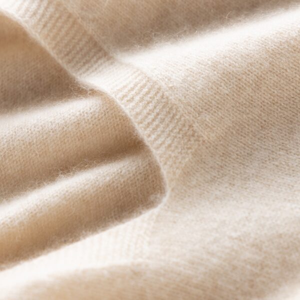 SEAMLESS HOODIE - Image 3