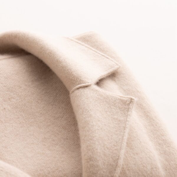 FULL NEEDLE KNITTED COAT - Image 4