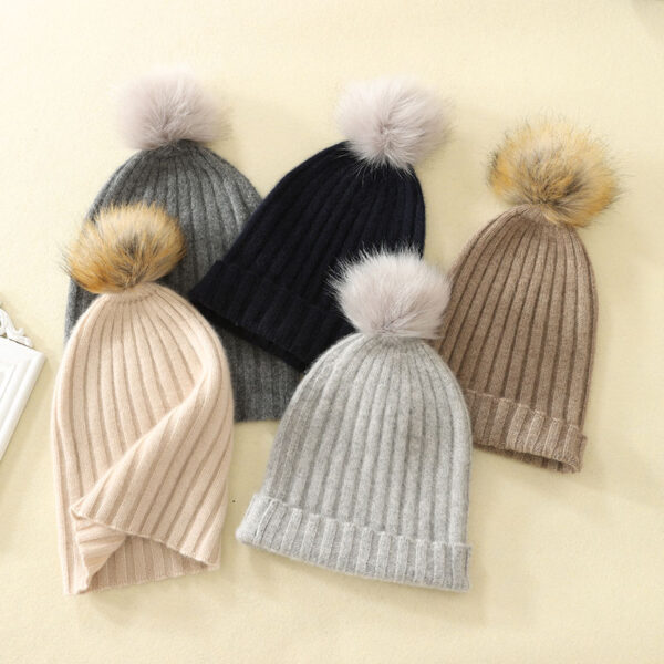 RIBBED BEANIE