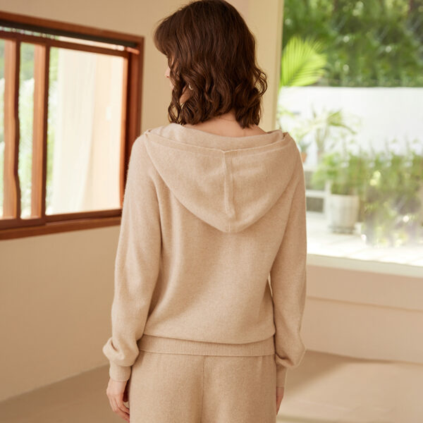 SEAMLESS HOODIE - Image 4