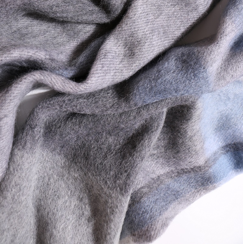 WOVEN SCARF