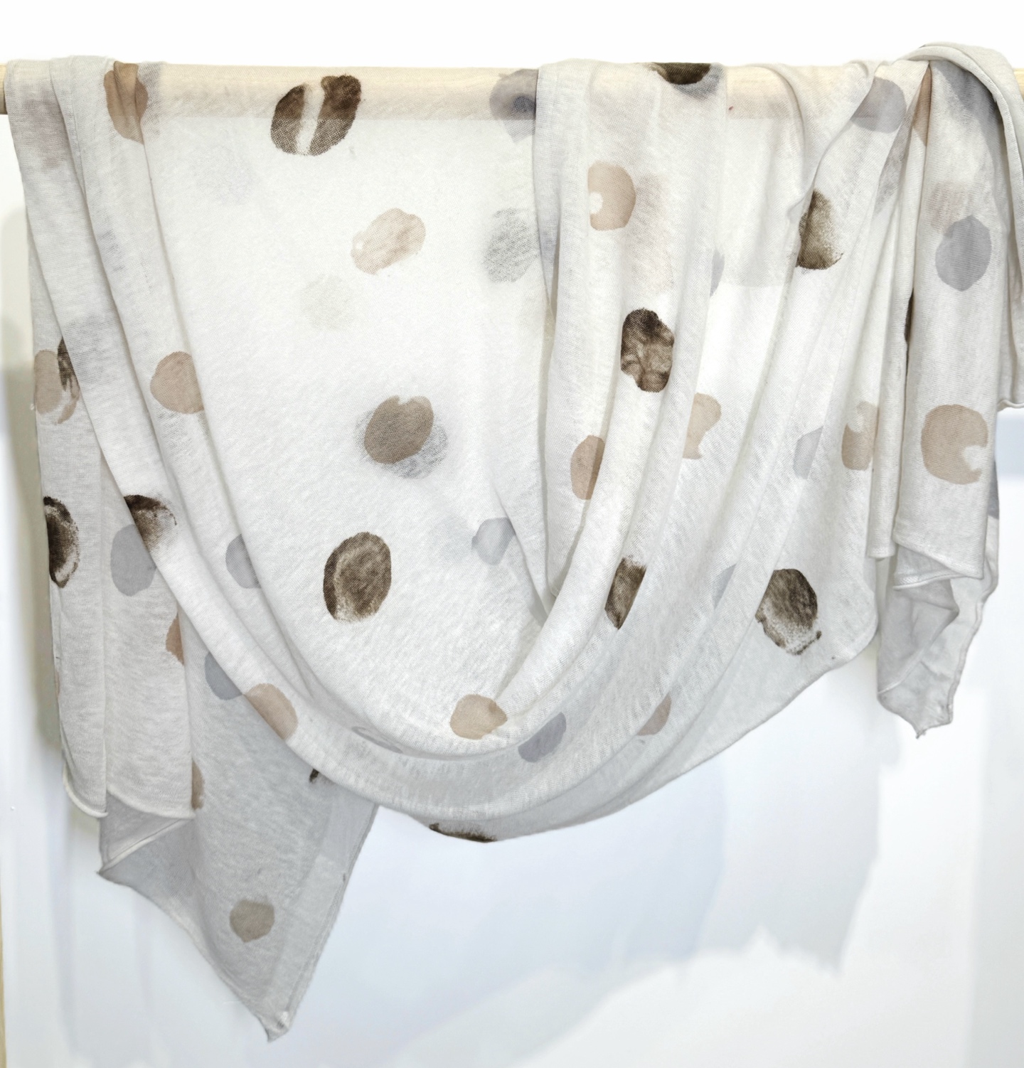 WATERSOLUBLE WOOL HAND DRAWN DOTS KNITTED SCARF